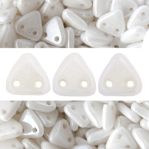 Achat Perles 2 trous CzechMates triangle luster opaque white 6mm (10g)