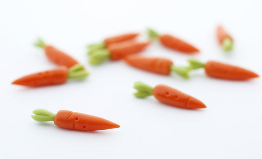 Achat carotte miniature fimo - décoration gourmande en résine