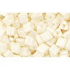 Achat cc122 - perles Toho triangle 3mm opaque lustered navajo white (10g)