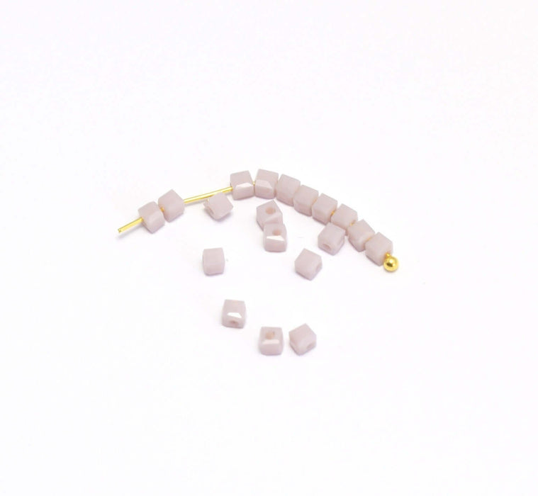 Acheter 10 perles cube 2x2x2 mm rose parme à facettes en verre imitation jade 2x2x2 mm trou: 0.5 mm