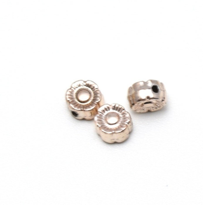 Vente X3 fines perles fleur ciselées OR CLAIR 6x3.5 mm, Trou: 1 mm alliage Inoxydable Apprèts bijoux par 3