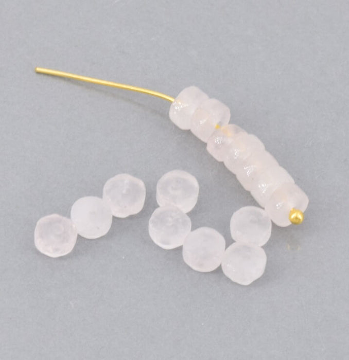 Heishi Perles Rondelles En Quartz BLANC 4x2mm - trou 0,7mm (10)